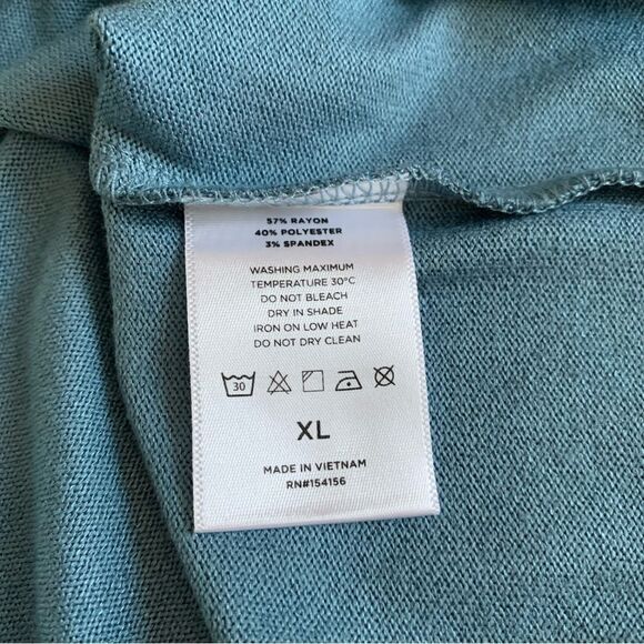 Mod Ref Women’s Contemporary V-Neck Puff Short Sleeve Blue Blouse Size XL NWT - Picture 5 of 6